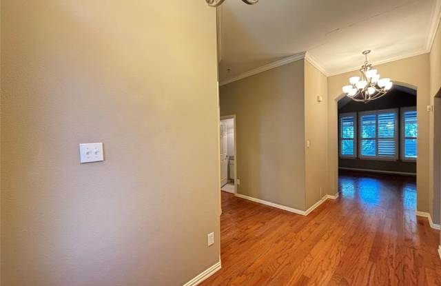 9611 Honeysuckle Drive Gallery 4
