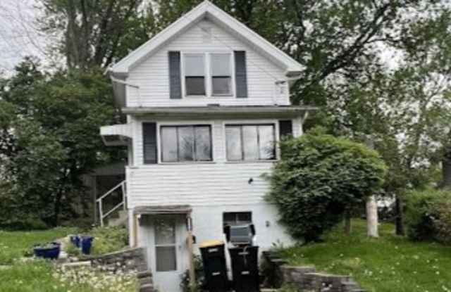 2893 Hemlock Street photos photos
