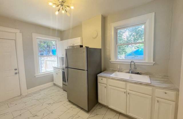 1823 Pearl Street - 1823 Pearl Street, Covington, KY 41014 1823 Pearl Street - 1823 Pearl Street, Covington, KY 41014