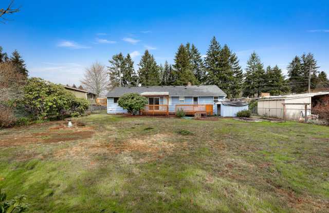 Charming University Place Rambler with Modern Updates & A/C Gallery 3