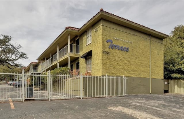 2302 E Side Dr Apt 20 - 2302 East Side Drive, Austin, TX 78704