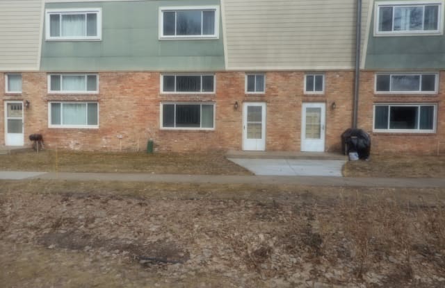 2046 Louisiana Ave S - 2046 Louisiana Avenue South, St. Louis Park, MN 55426