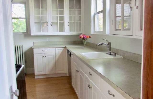 11 Hardy Ave 1 - 11 Hardy Ave, Watertown Town, MA 02472