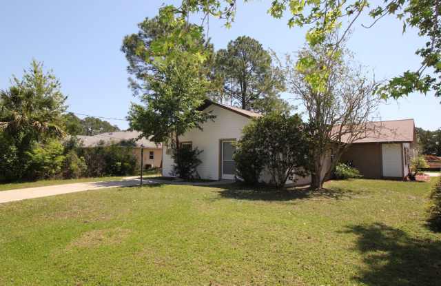 Cozy 2 Bed 1 Bath Townhome in P Section of Palm Coast! photos photos