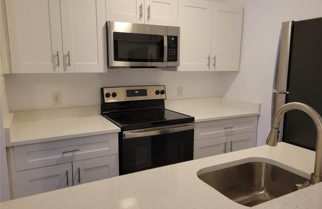 4501 W Mcnab Road photos photos