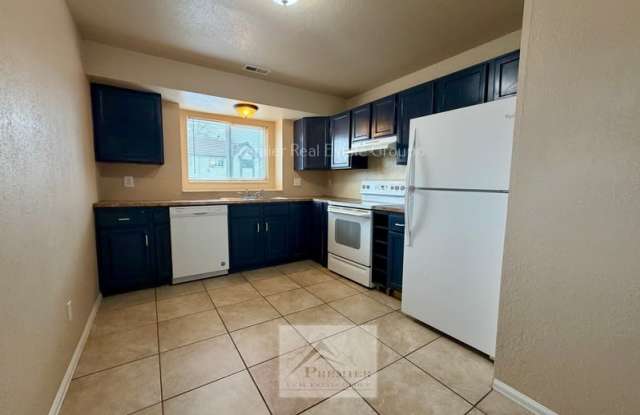1160 Mazatlan Circle #C Gallery 3