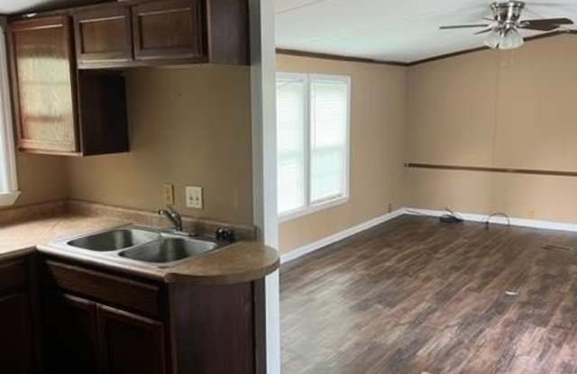 102 Cypress Lake Drive Gallery 3