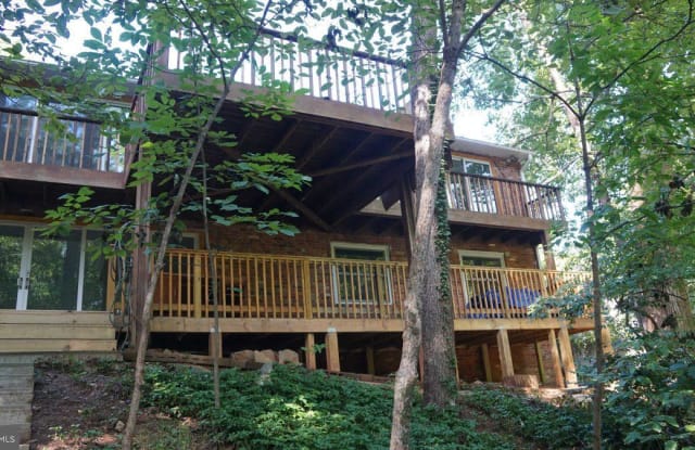 6512 TOPEKA ROAD - 6512 Topeka Road, McLean, VA 22101