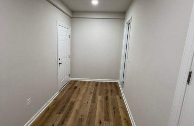 3305 NAVY DAY Drive Gallery 3
