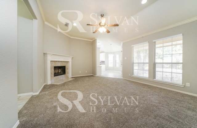 1109 Greenwood Court Gallery 2