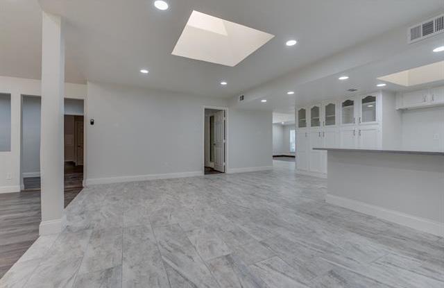 2905 Spring Brook Drive Gallery 4