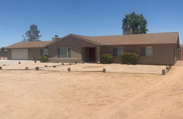 4 BEDROOM APPLE VALLEY HOME ON CUL DE SAC! photos photos