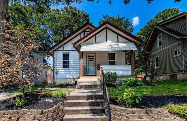 Single Family Home Mariemont photos photos