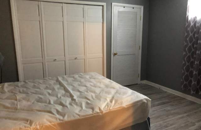 1220 HILLCREEK ROAD Gallery 3