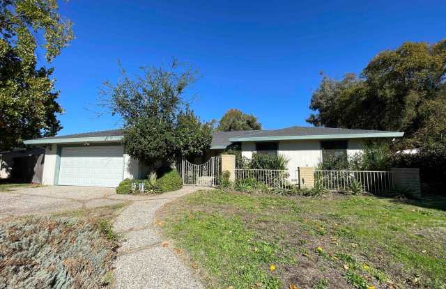 Great 3 Bed 2 Bath Home - 18 Tristan Circle, Sacramento, CA 95823