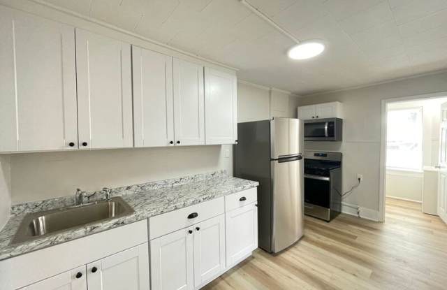49 Pennacook St. - 49 Pennacook Street, Manchester, NH 03104