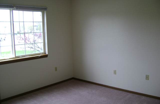 2026 S. Cliff-Alex Ct. Unit D Gallery 2