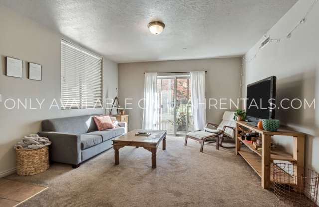 843 E 620 N photos photos