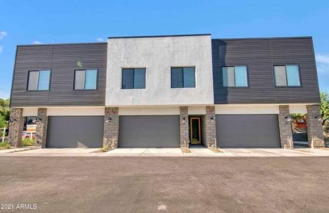 3900 N 30th Street photos photos