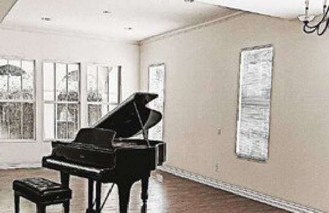 11040 Renaissance Drive - 11040 Renaissance Drive, Los Angeles, CA 91042