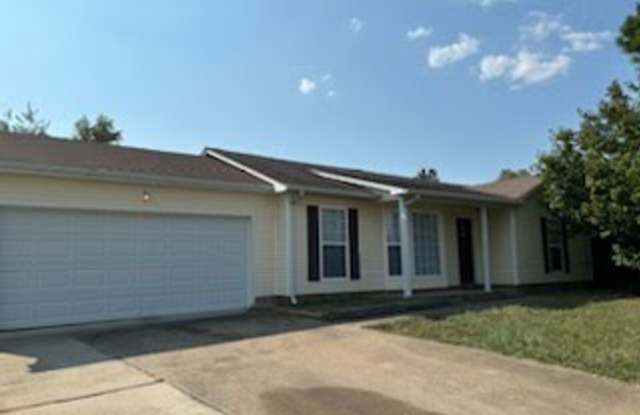 959 Van Buren Ave - 959 Van Buren Avenue, Oak Grove, KY 42262