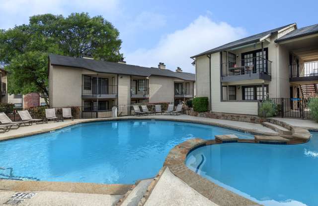 Kensington Station Apartment Homes Gallery 2