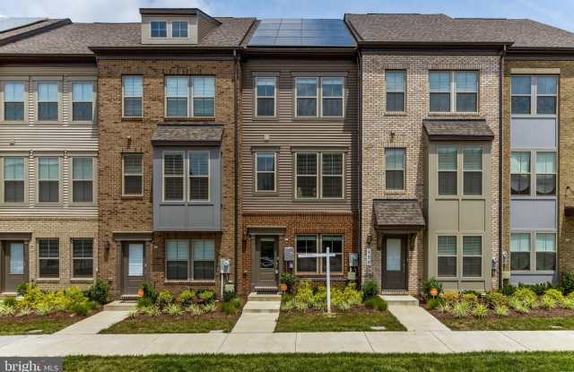 141 CAPITAL COURT photos photos