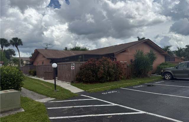 6310 Royal Woods Drive Gallery 2