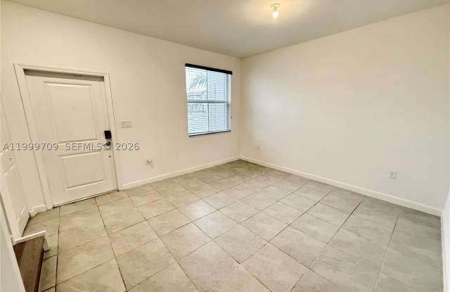 12223 NW 23rd Pl Gallery 3