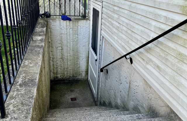 861 Rossville Avenue Gallery 2