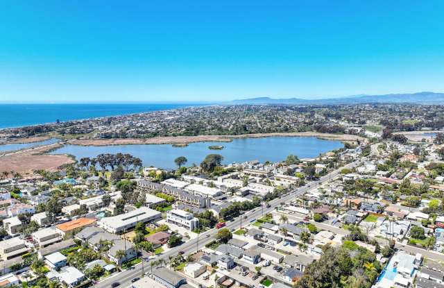 Coast Village Apartment Homes Gallery 2