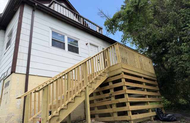1221 Stuart Street - A Gallery 2