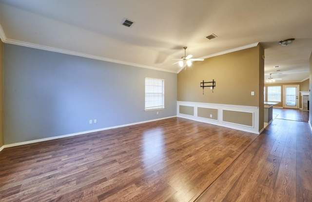 6605 Redwood Lane Gallery 3