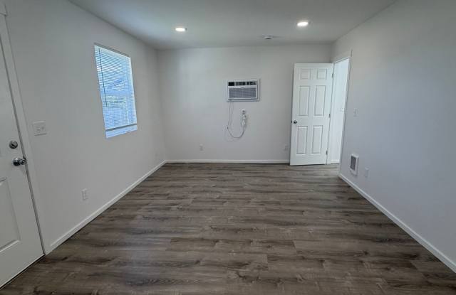 Now renting 1 bedroom Newly Remodeled beautiful home , to view this and other rentals go to www.stillproperties.com Gallery 3