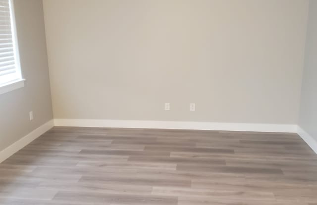 4902 S 175 W Gallery 4