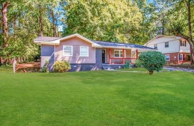 3345 Eisenhower Circle SE Gallery 2