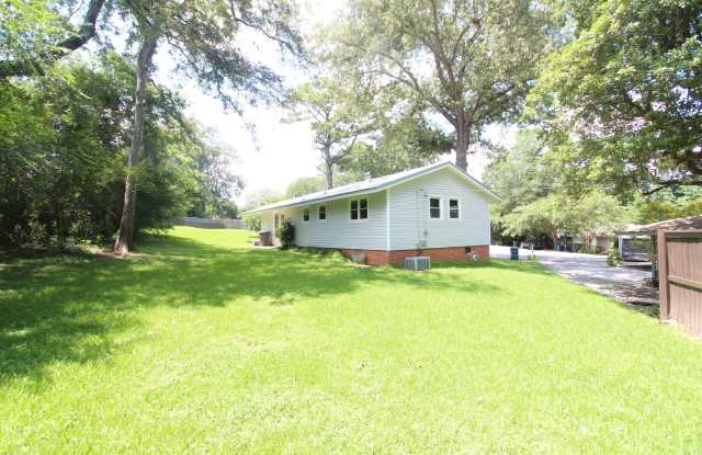 Adorable 3BR 2BA Home in Cahaba Heights - Vestavia Schools!! Gallery 3