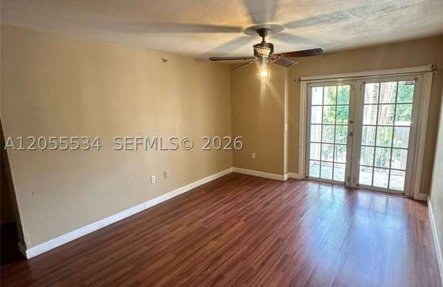 5035 Wiles Rd photos photos