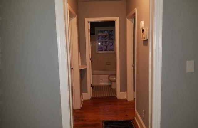 1611 Bancroft Street Gallery 4
