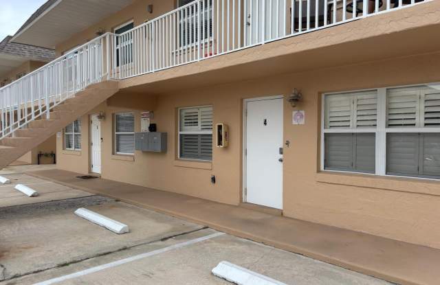3724 S Atlantic Avenue unit: 4 - 3724 South Atlantic Avenue, Daytona Beach Shores, FL 32118 3724 S Atlantic Avenue unit: 4 - 3724 South Atlantic Avenue, Daytona Beach Shores, FL 32118