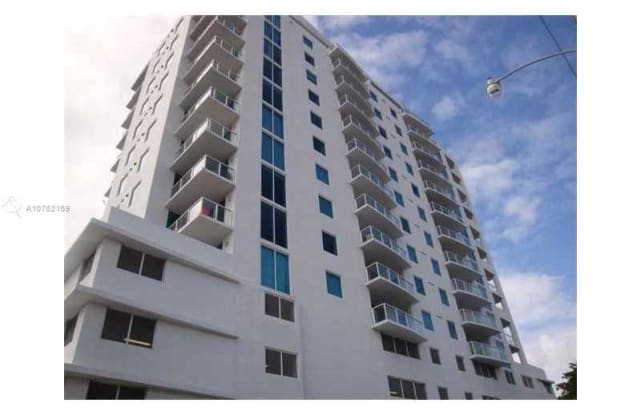 1401 SW 22nd St - 1401 Coral Way, Miami, FL 33145