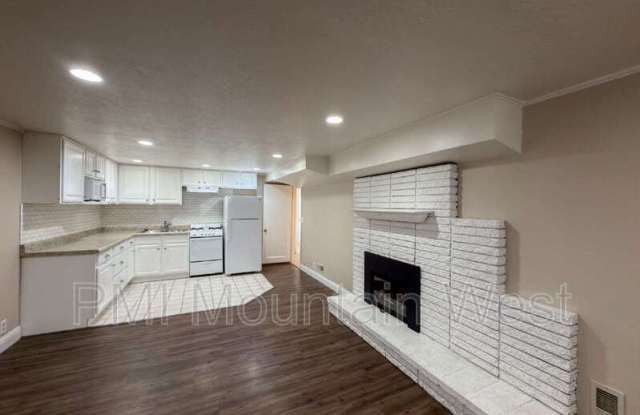 282 E. 650 N. Gallery 2