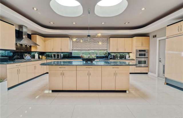 15737 Sutton Street photos photos