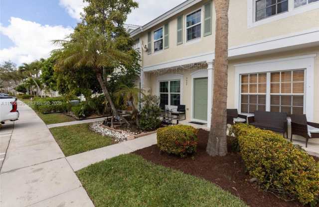 9925 NW 57th Mnr photos photos