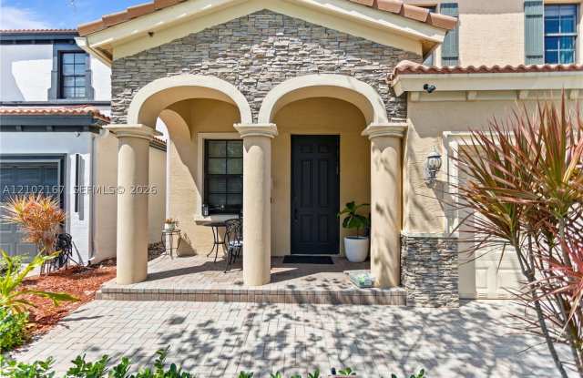 19244 NE 9th Pl Gallery 1