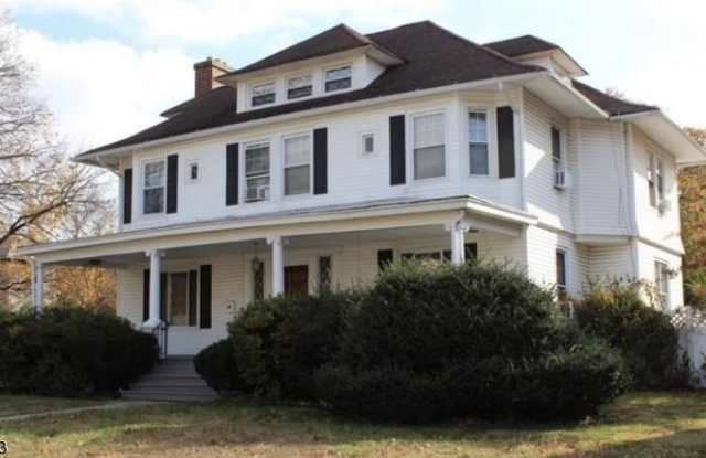 1032 Evergreen Ave - 1032 Evergreen Avenue, Plainfield, NJ 07060