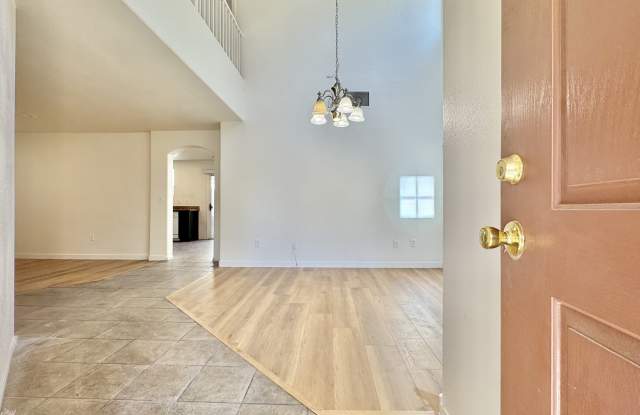 7425 South Mojave Canyon Street Gallery 2