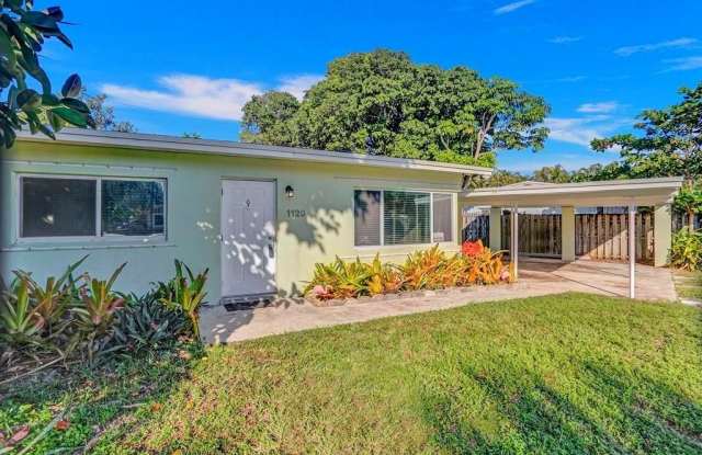 1129 NW 7TH TER photos photos