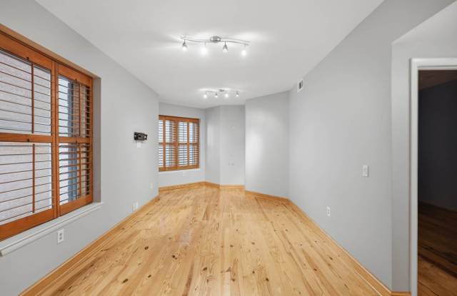 Adams Morgan Condo | 1 Bed | 1 Bath | 675 Sf photos photos