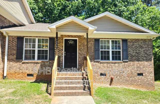 1352 Snow Ct photos photos
